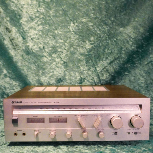 Yamaha CR-440 Natural Sound Stereo Receiver / Amplifier in